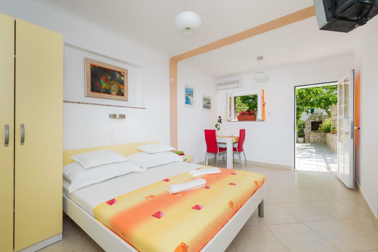Apartments Nada Bol Luaran gambar