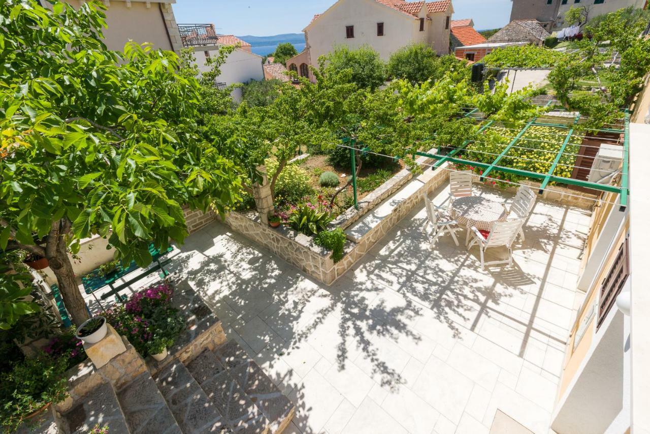 Apartments Nada Bol Luaran gambar