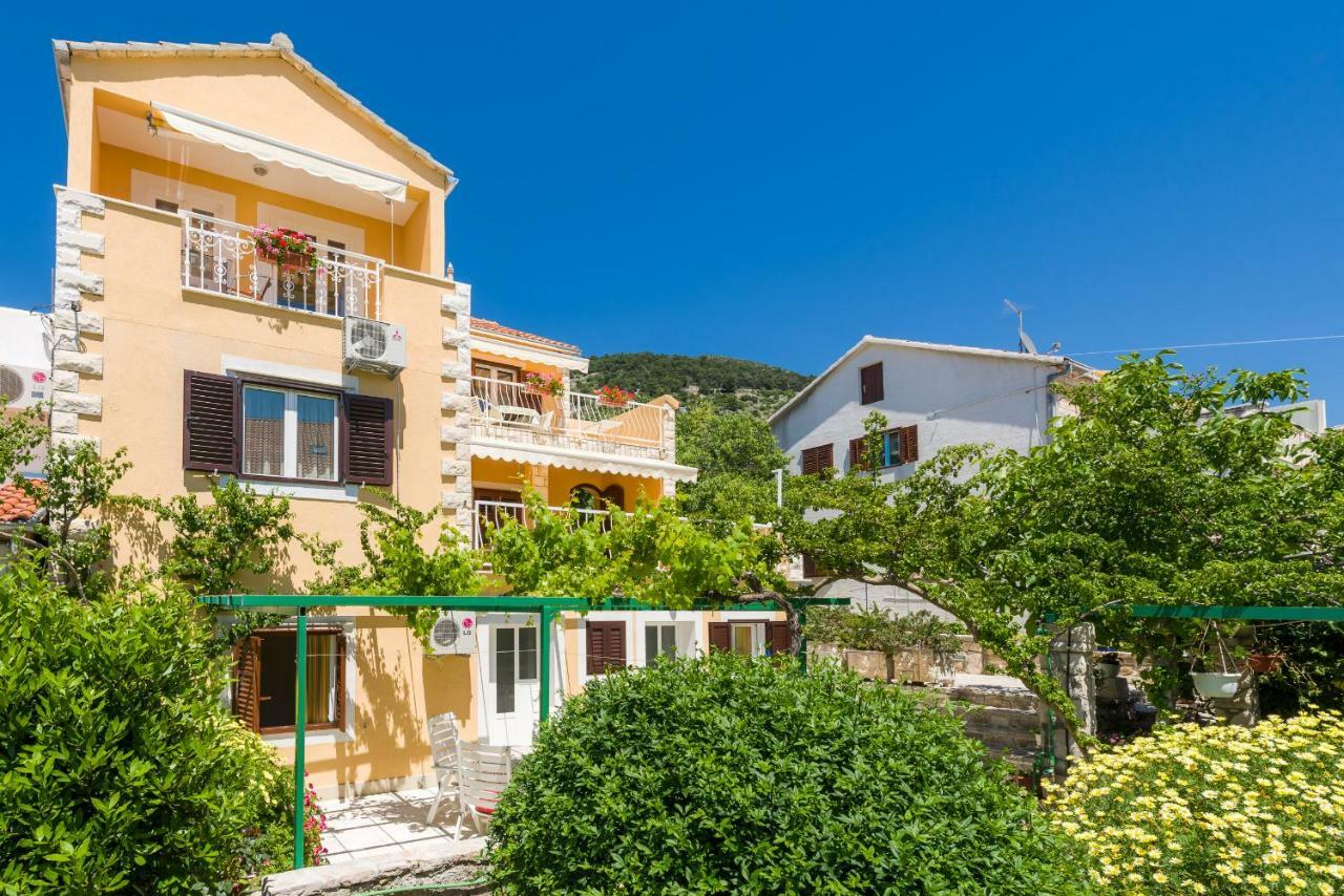 Apartments Nada Bol Luaran gambar