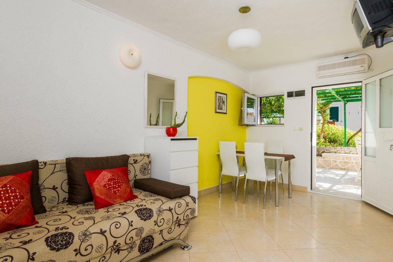 Apartments Nada Bol Luaran gambar