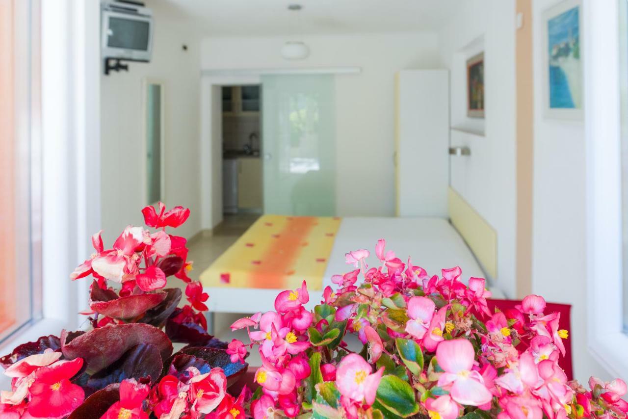 Apartments Nada Bol Luaran gambar